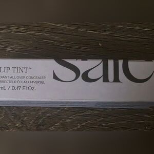 Saie Radiant All Over Concealer